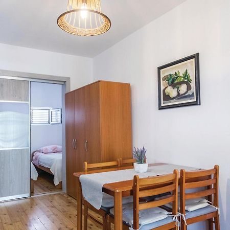 Awesome Apartment In Klek With Kitchen Zewnętrze zdjęcie