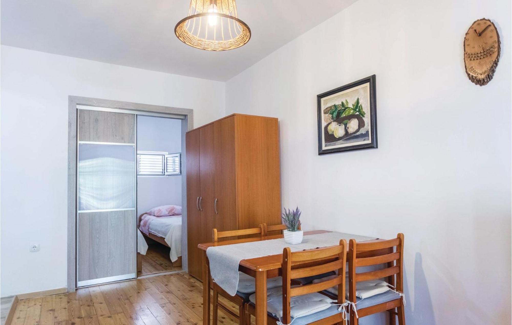 Awesome Apartment In Klek With Kitchen Zewnętrze zdjęcie